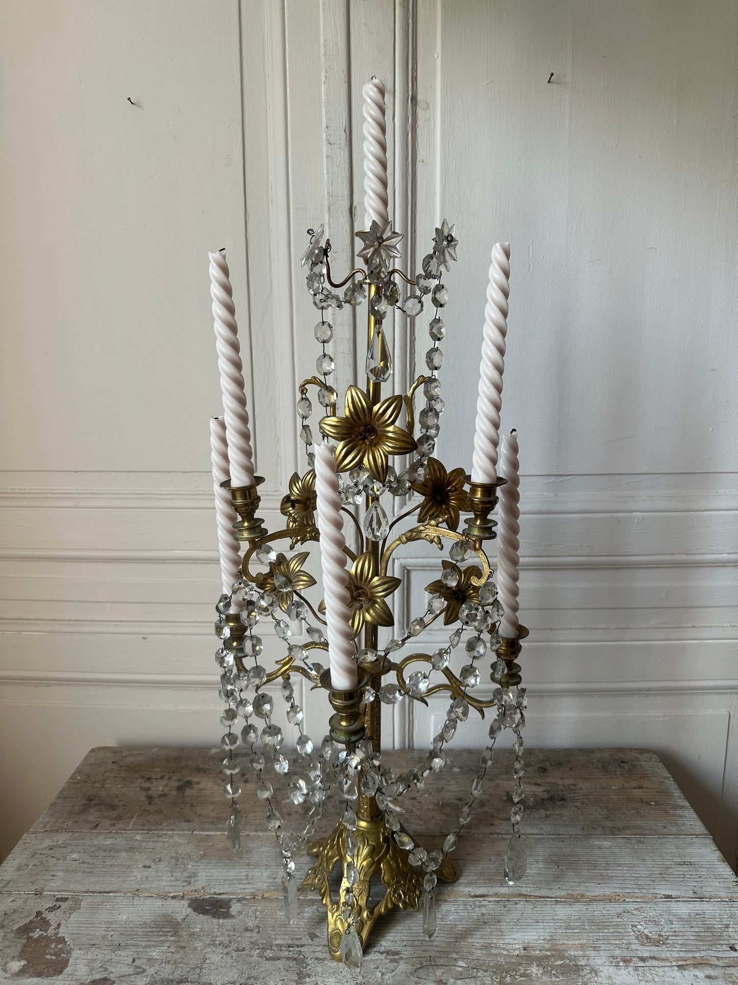 Girandole à fleurs de lys