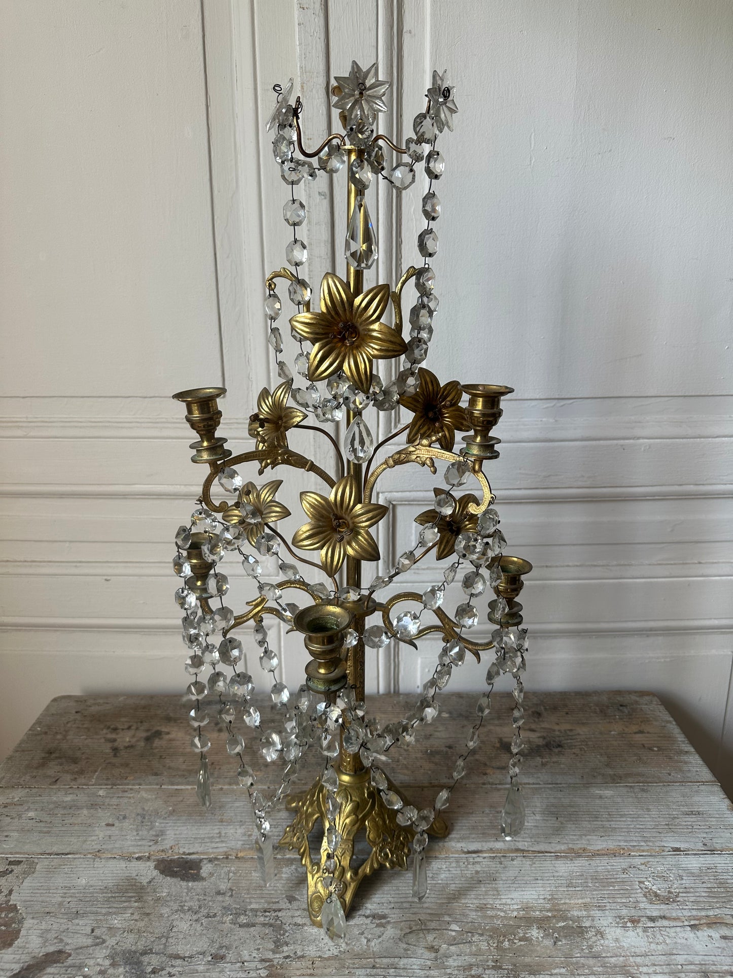 Girandole à fleurs de lys