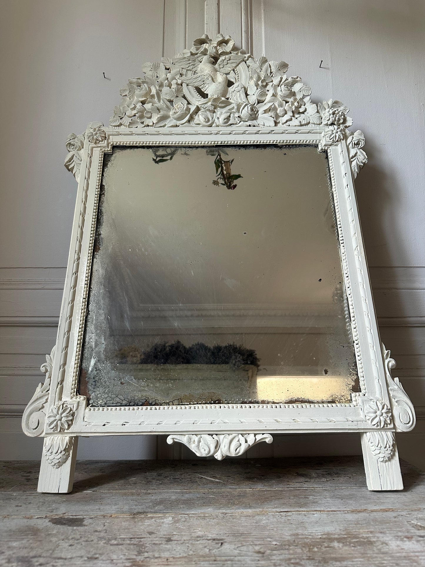 Miroir aux oiseaux blancs