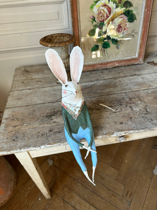 Lapin endimanché