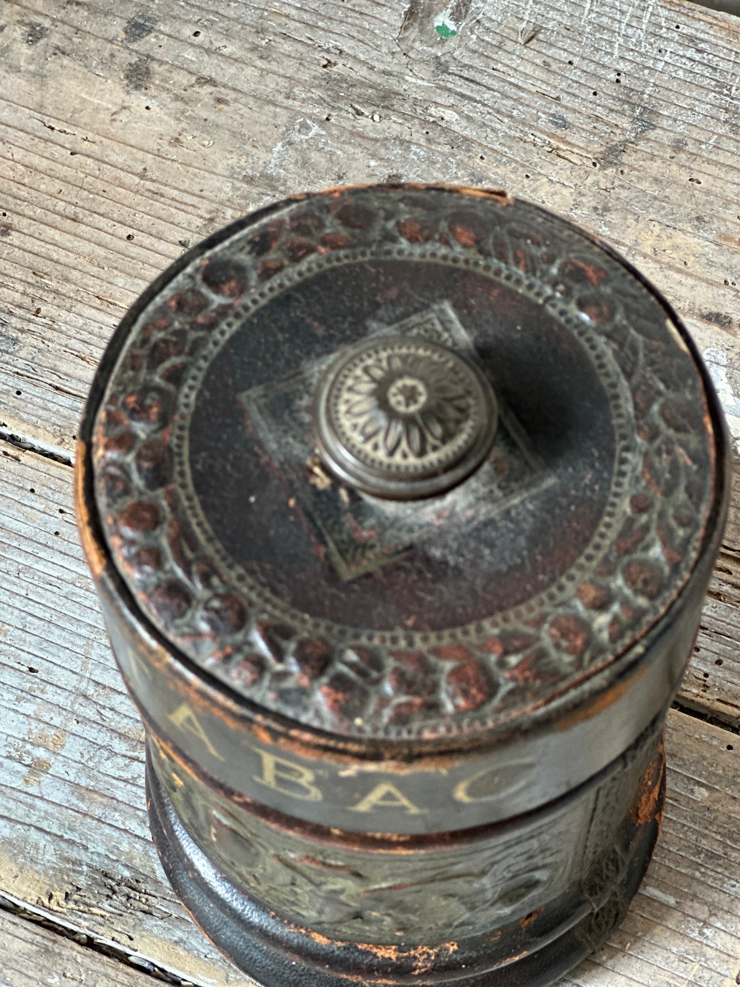 Pot à tabac