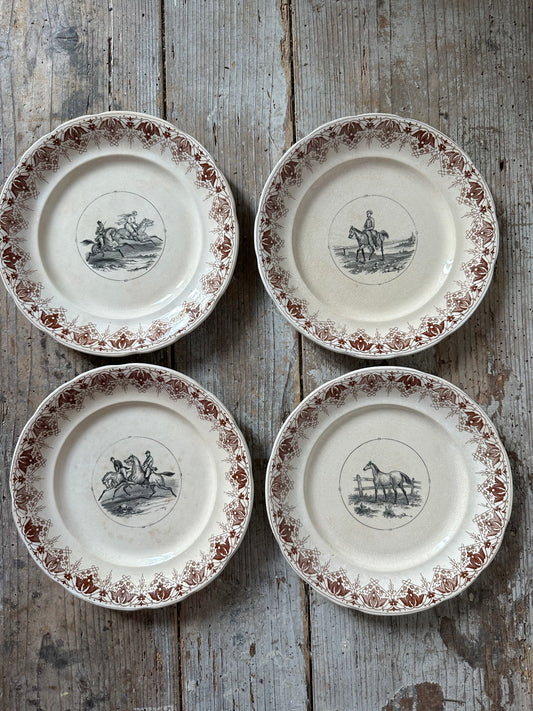 Assiettes décors équestre