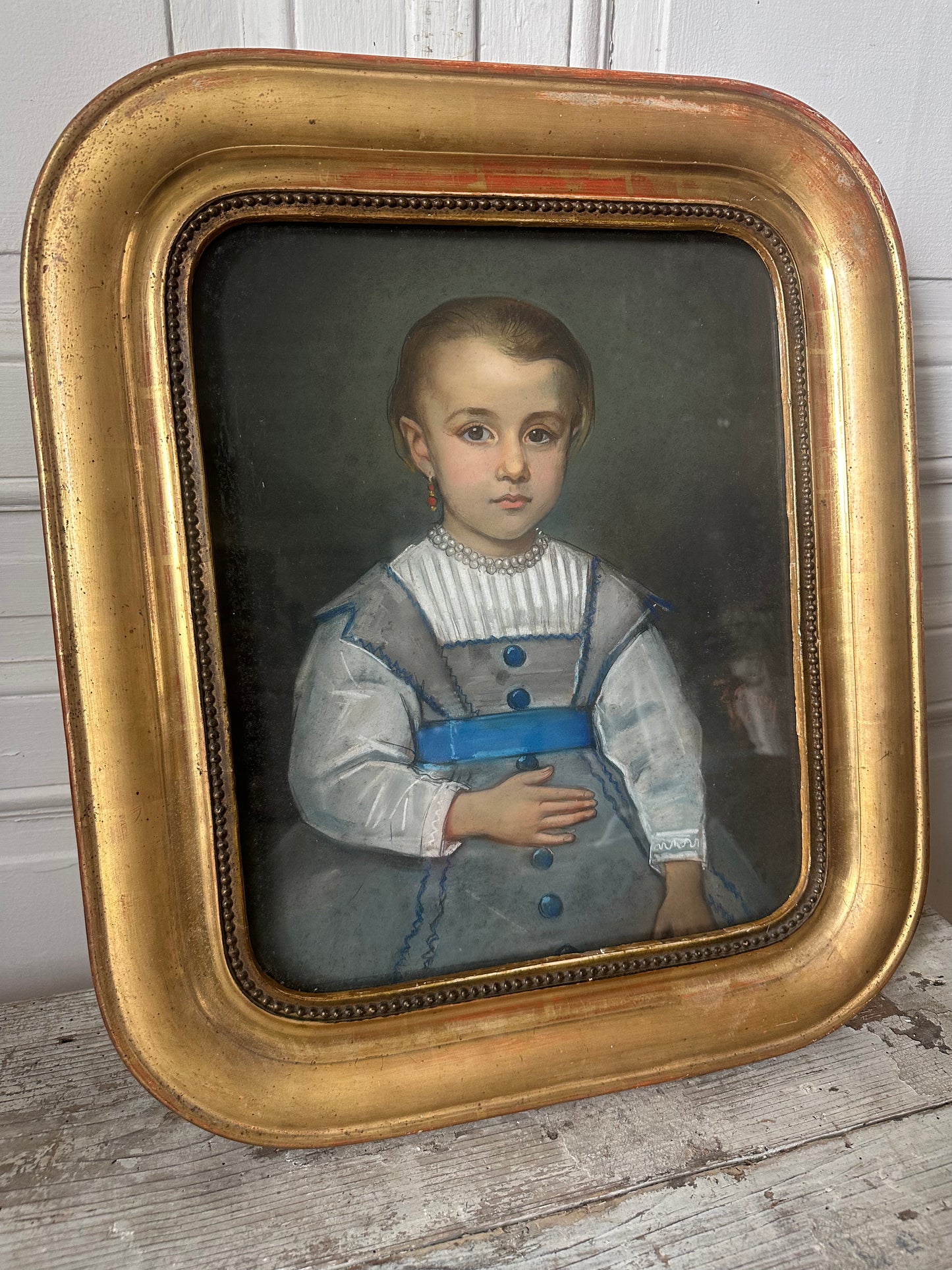 La petite fille au ruban bleu