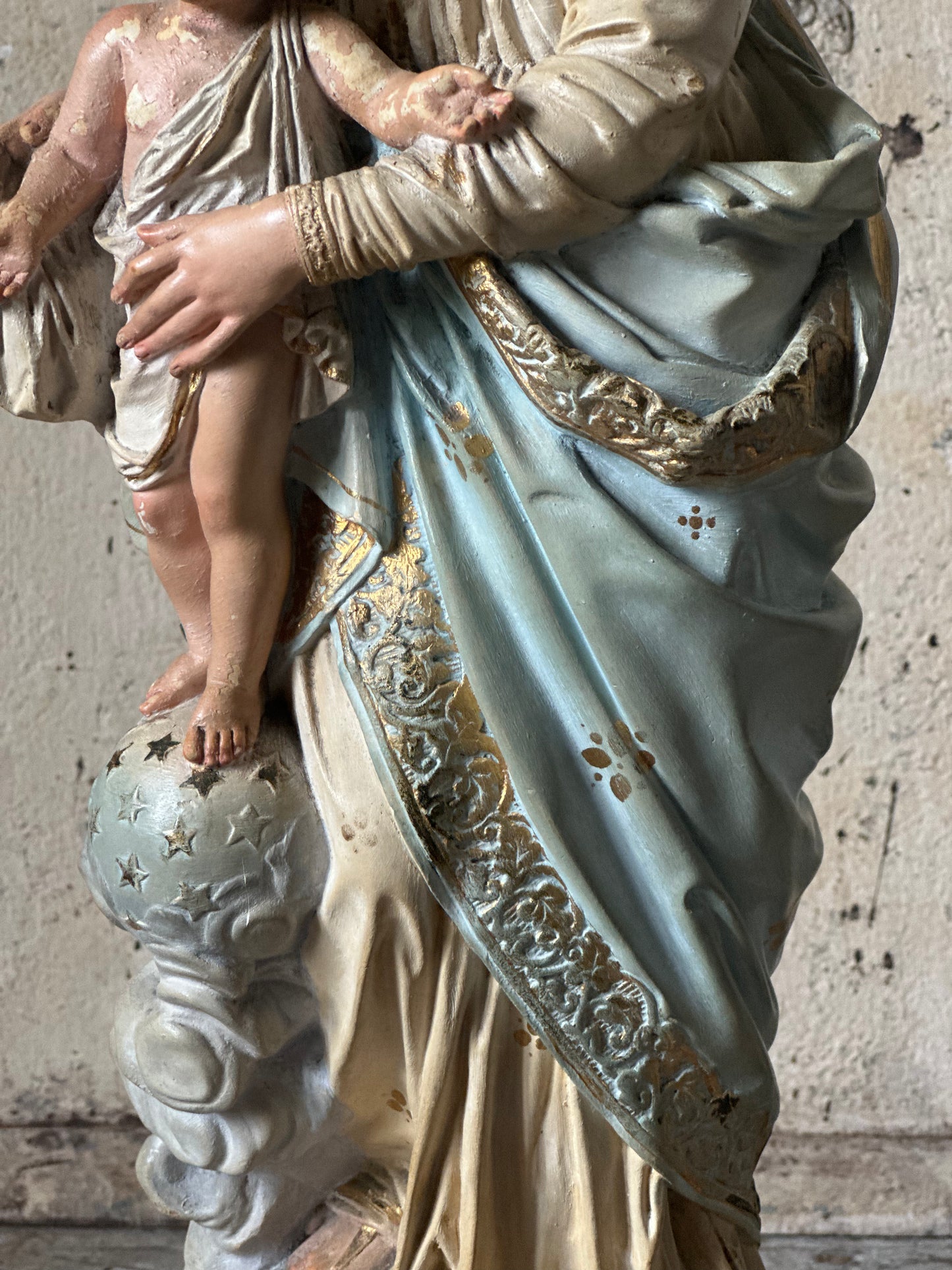 Vierge à l’enfant