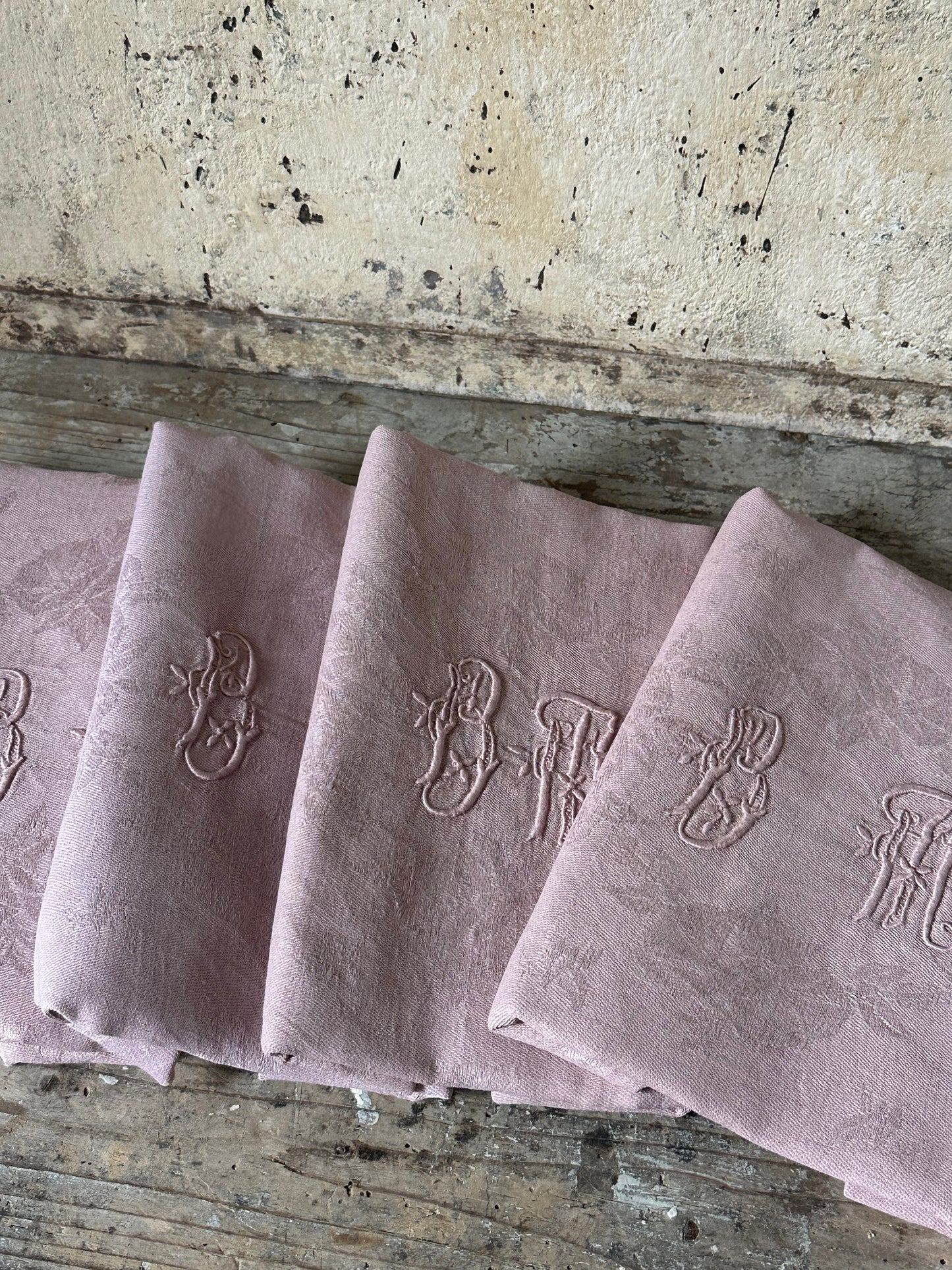 Serviettes roses