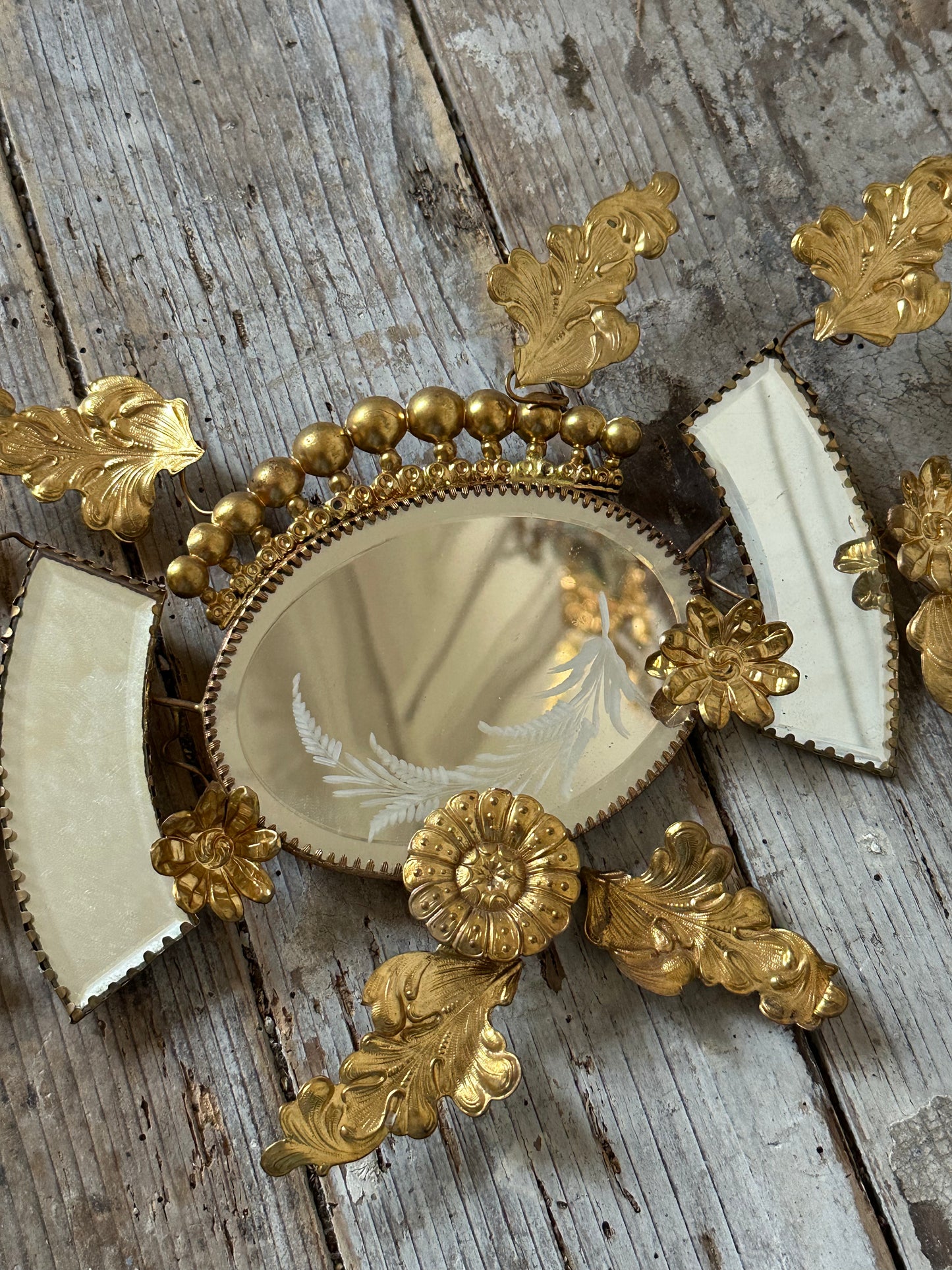 Miroir perlé