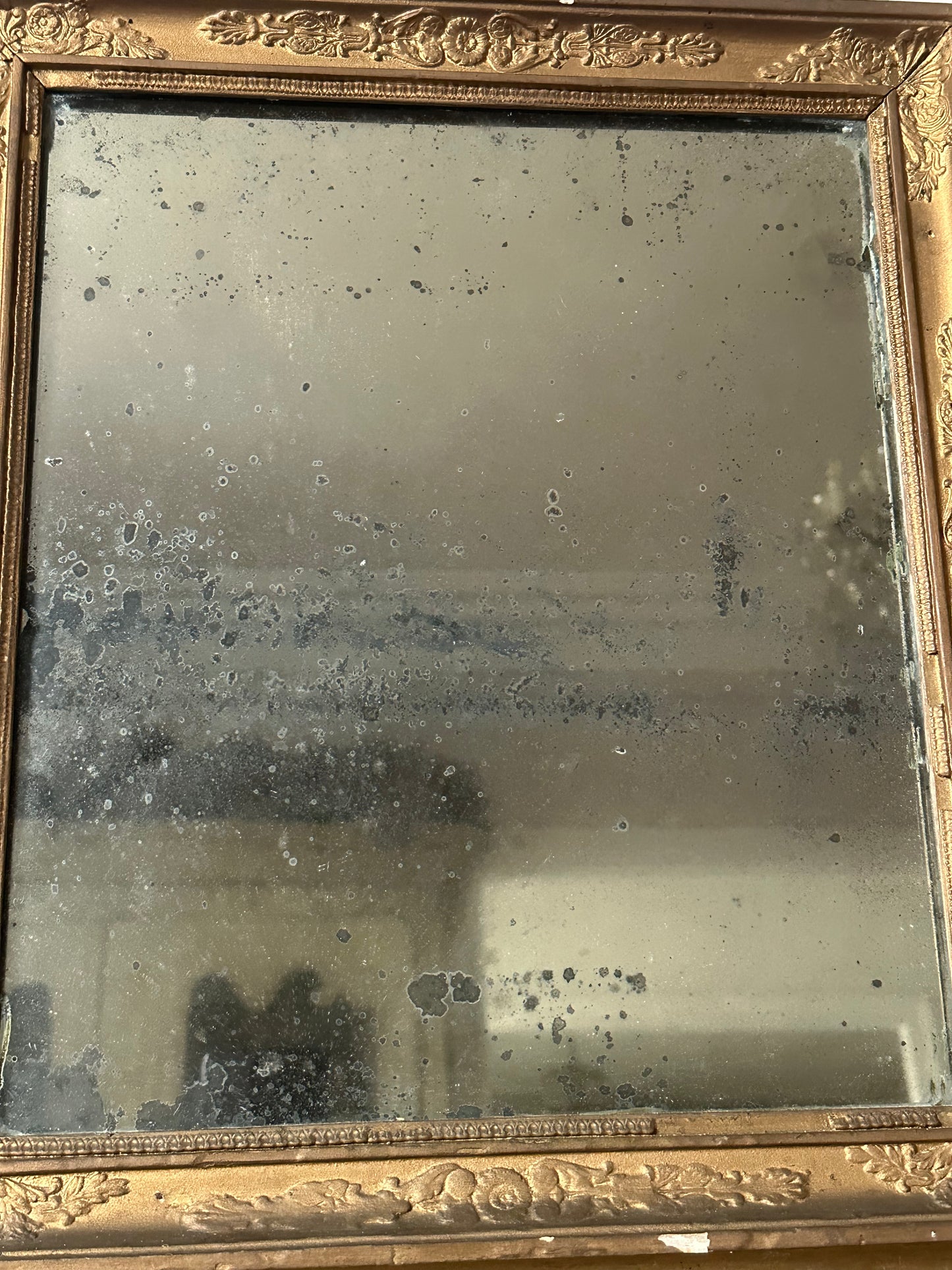 Miroir doré