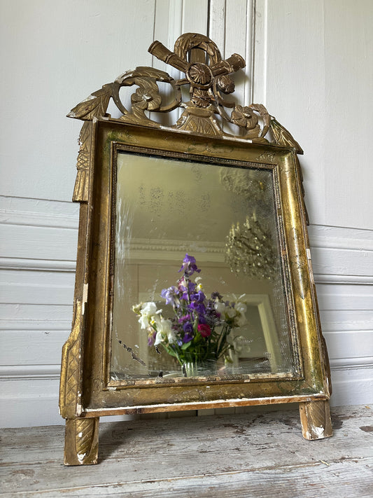 Miroir à fronton