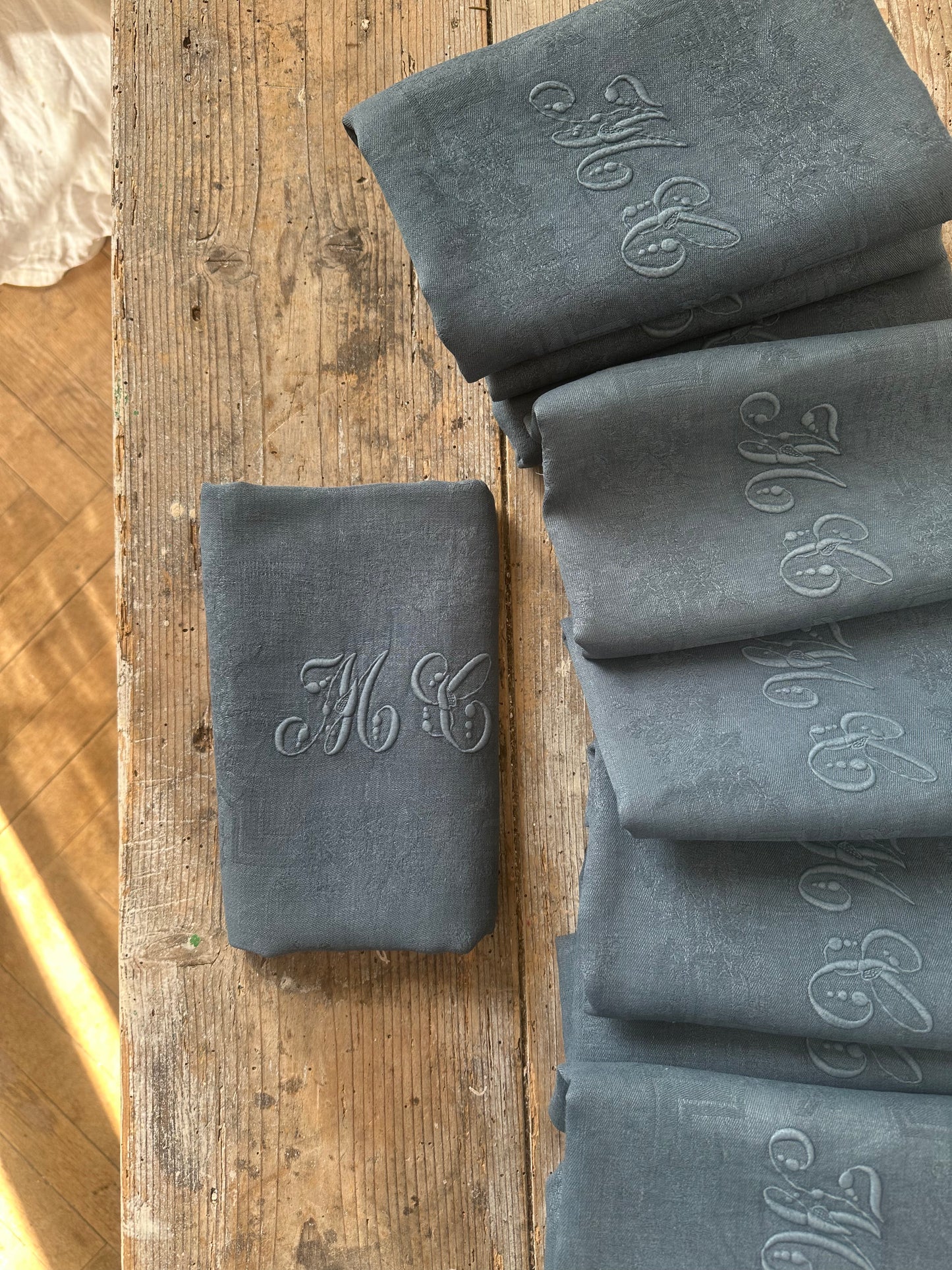 11 serviettes bleues