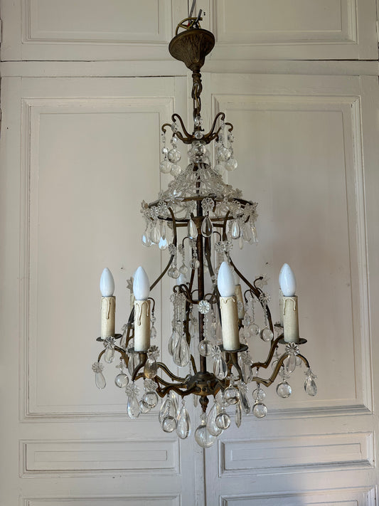 Lustre aux gouttes d’eau