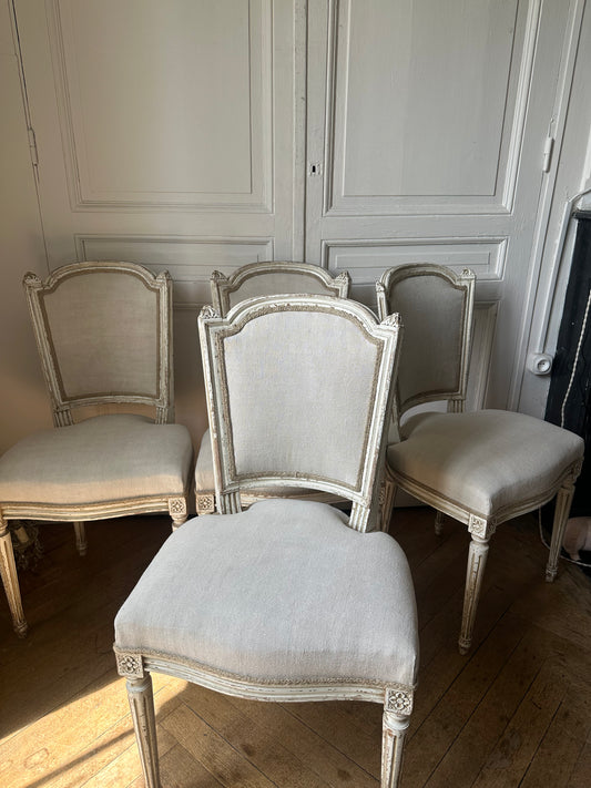 4 chaises