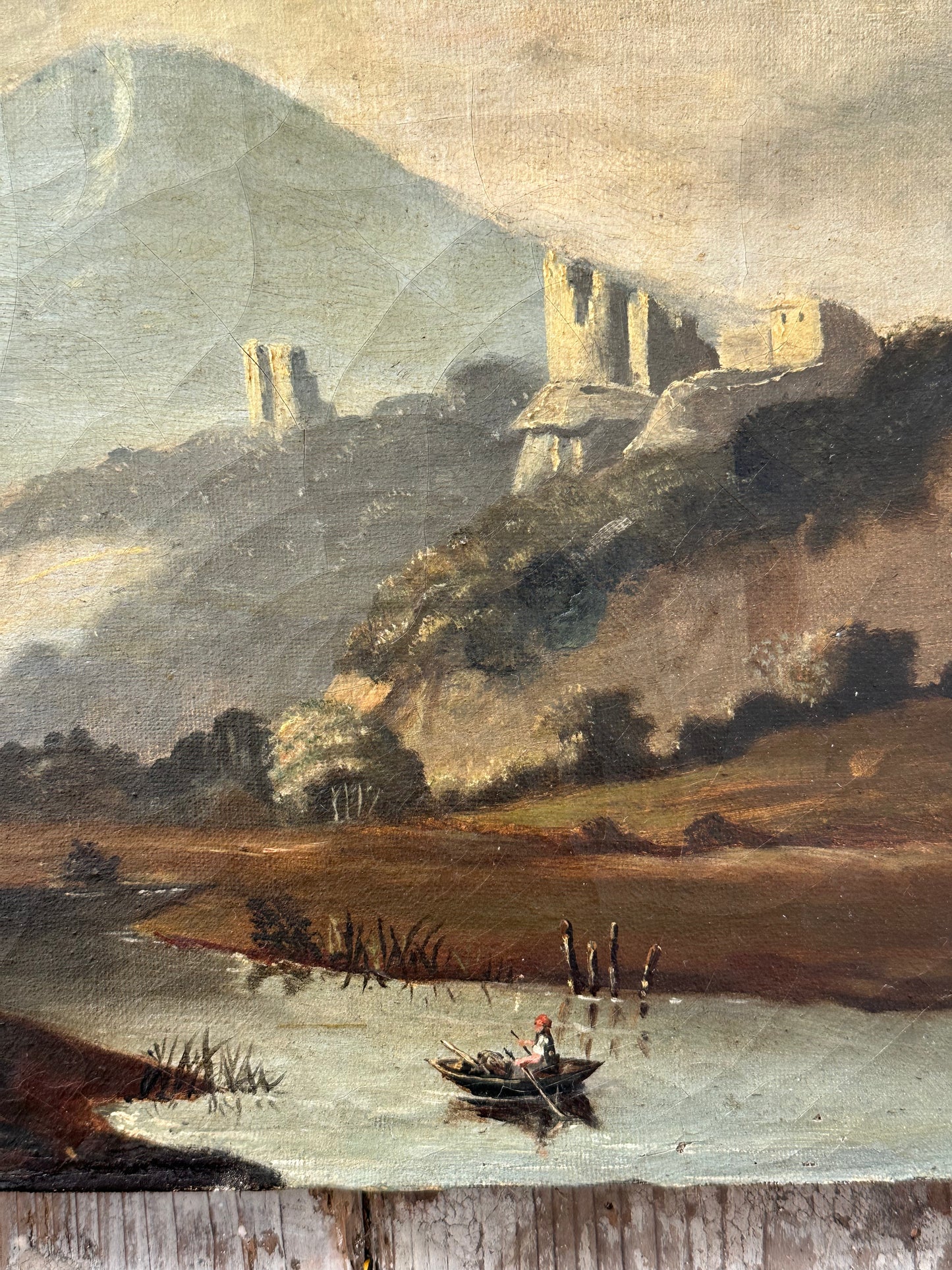 La rivière au pied des ruines
